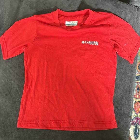 3 shirt bundle YS, YM Vineyard Vines, Under Armour, Columbia PFG - Picture 7 of 8